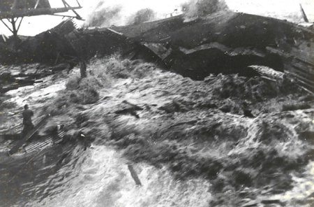 Maui Tsunami Pictures Hilo 1946 Wave