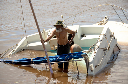 Maui Tsunami Pictures Maaleaa Harbor 3